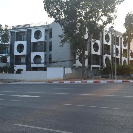 Airport Avenue Hotel Gyogon المظهر الخارجي الصورة